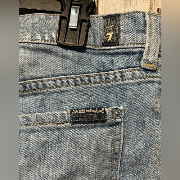 7 for all Mankind Metallic Silver Mid Rise Jean Shorts Size 32 - Picture 3 of 8